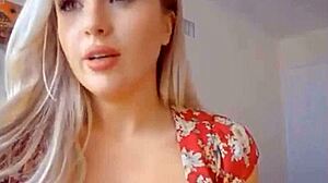 Norsk blond fru njuter av grov sex