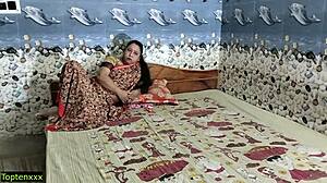 Young Indian boy's first encounter with a hot Bengali housewife