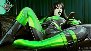 Cosplaying shego krijgt een creampie van een grote kont dildo